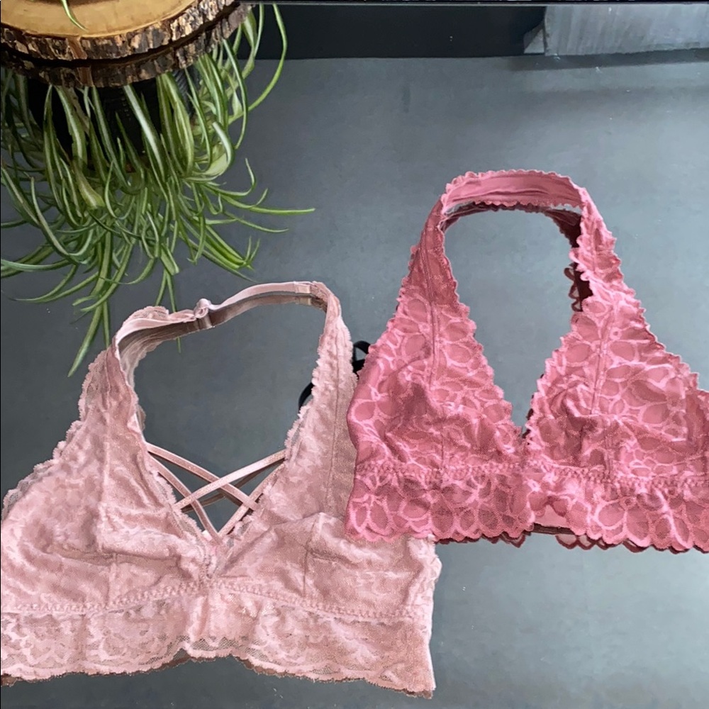 Two Victoria’s Secret Pink- Pink Lace Floral Halter Bra/Bralettes, Size Medium 🩷